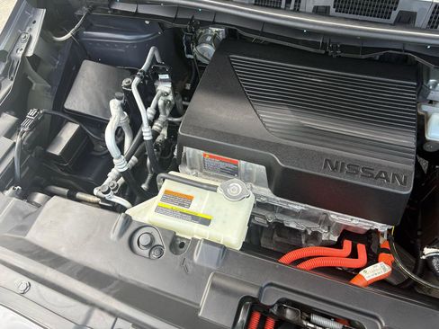 Used 2021 Nissan Leaf SV w/ SV Technology Package image 65