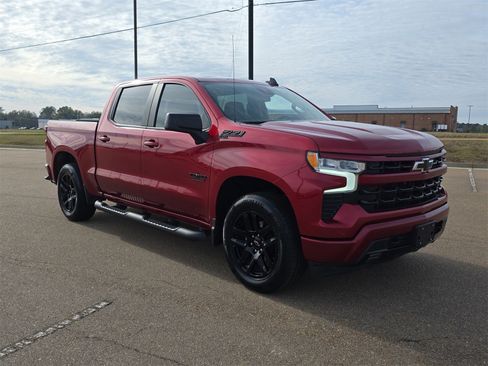 Used 2023 Chevrolet Silverado 1500 RST w/ Texas Edition Plus image 2