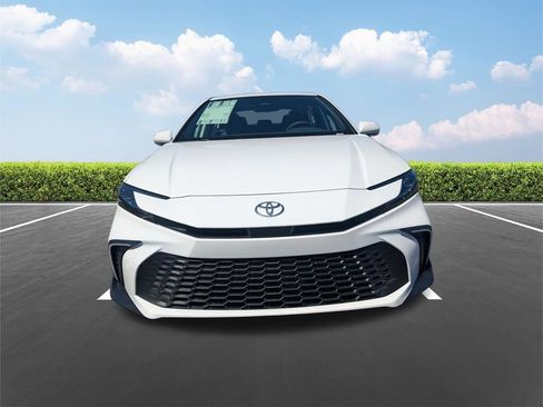 New 2026 Toyota Camry SE FWD image 9