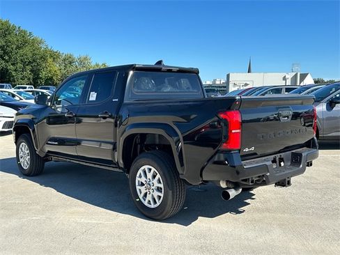 New 2025 Toyota Tacoma SR5 image 3
