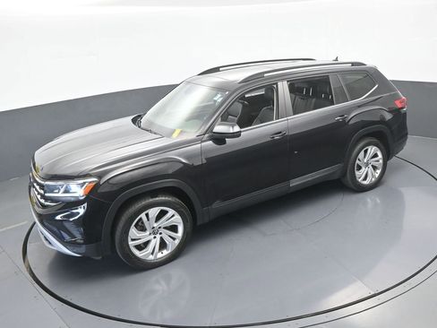 Used 2021 Volkswagen Atlas SE w/ Panoramic Sunroof Package FWD image 48