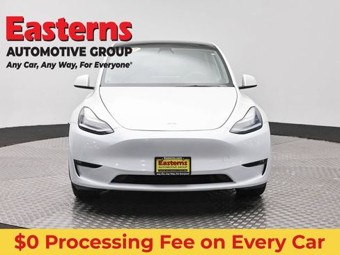 Used 2021 Tesla Model Y Long Range AWD/4WD image 2