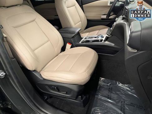 Certified 2022 Ford Explorer XLT w/ Equipment Group 202A AWD/4WD image 35