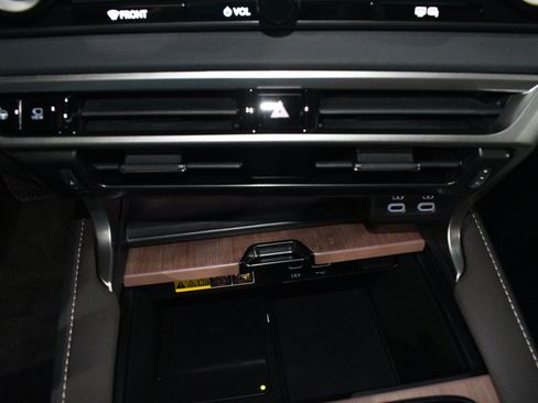 Used 2025 Lexus RX 350 Premium Plus w/ Convenience Package FWD image 34