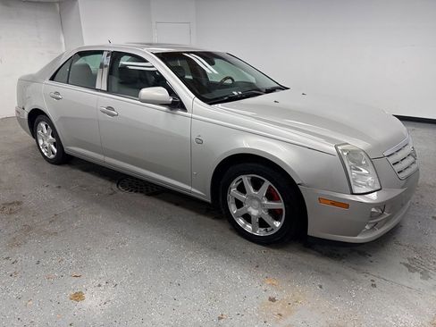 Used 2006 Cadillac STS w/ Preferred Equipment Group image 2