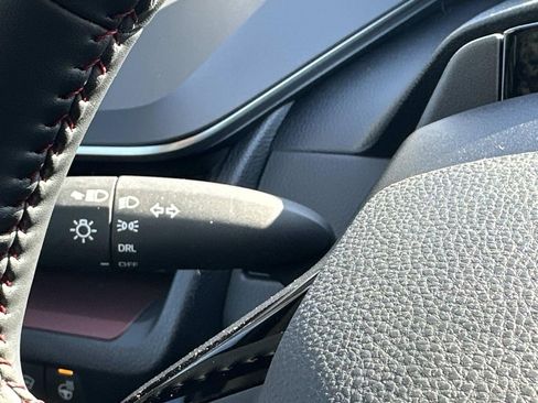 New 2026 Toyota Prius Plug-In Hybrid FWD image 24