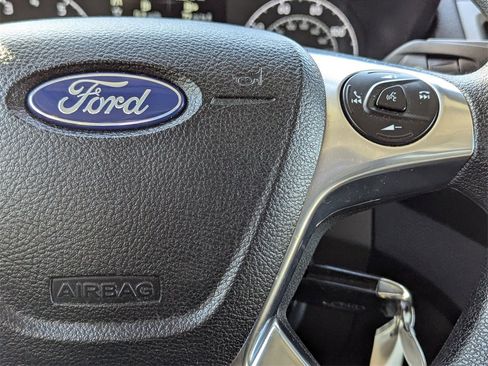 Used 2022 Ford Transit Connect XL image 15