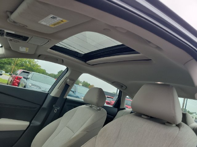 Used 2023 Honda Accord EX image 12