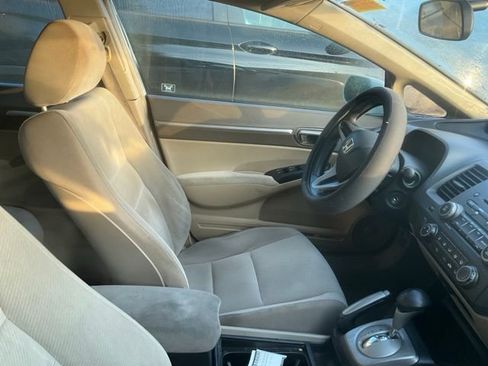 Used 2011 Honda Civic LX image 3