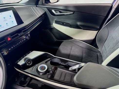 Used 2023 Kia EV6 GT-Line w/ GT-Line Suede Seat Package image 26