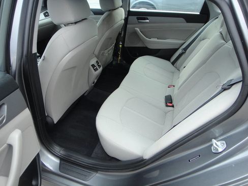 Used 2019 Hyundai Sonata SEL image 12