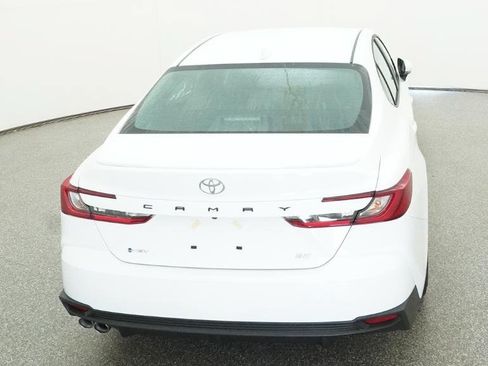 Used 2026 Toyota Camry SE FWD image 35