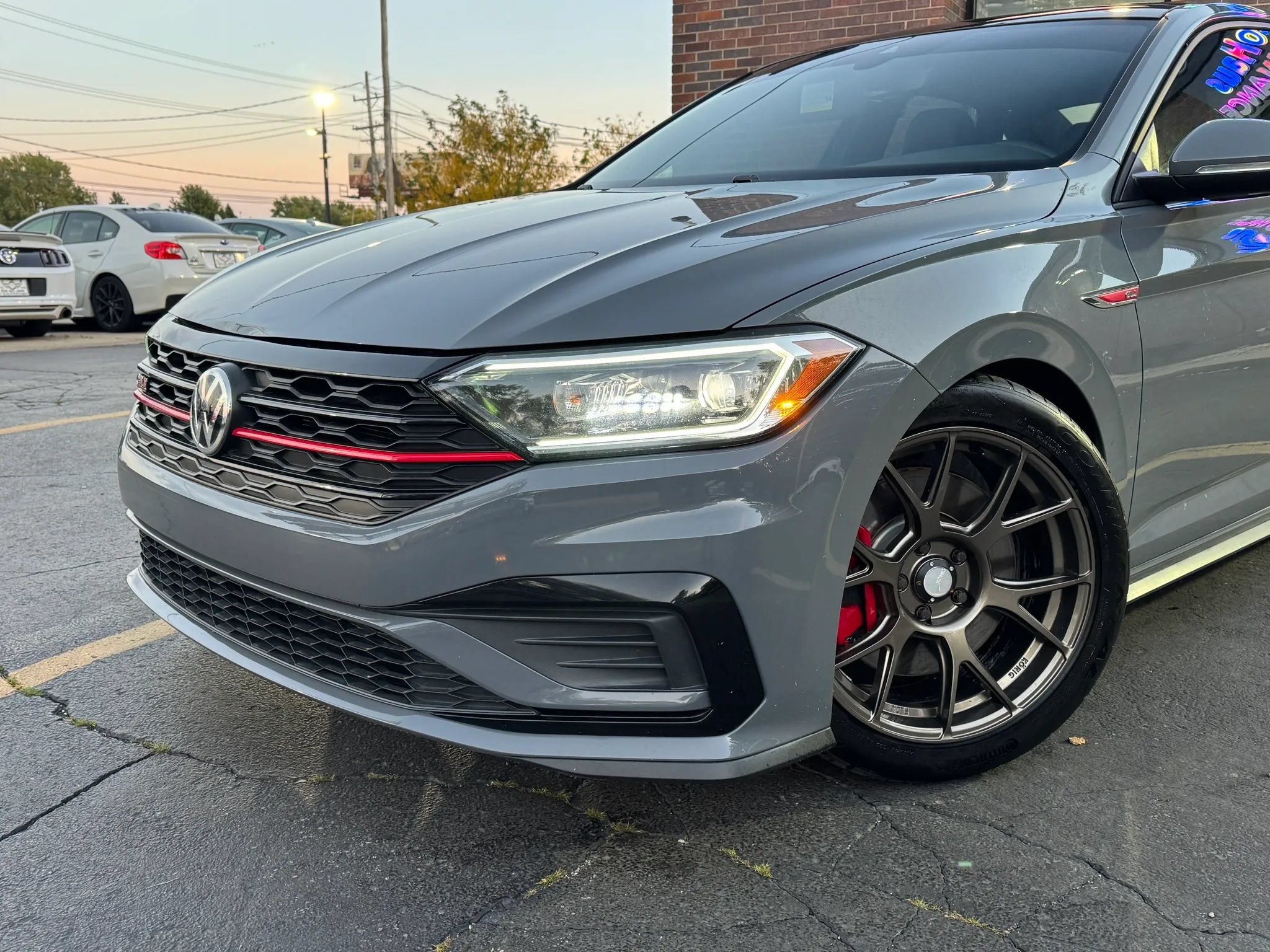 Used 2021 Volkswagen Jetta GLI Autobahn FWD image 3