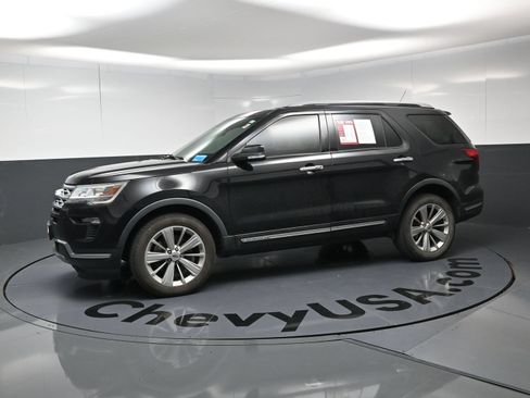 Used 2019 Ford Explorer Limited AWD/4WD image 12