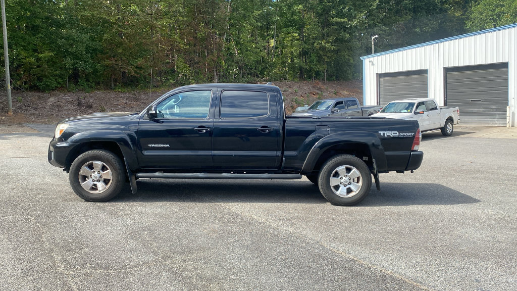 Used 2015 Toyota Tacoma PreRunner w/ TRD Sport Package RWD image 8