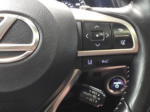 Used 2022 Lexus RX 450hL AWD w/ Premium Package image 32