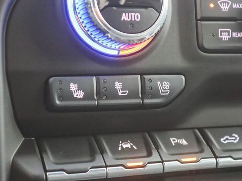 Used 2022 GMC Sierra 1500 Denali w/ Denali Reserve Package image 37