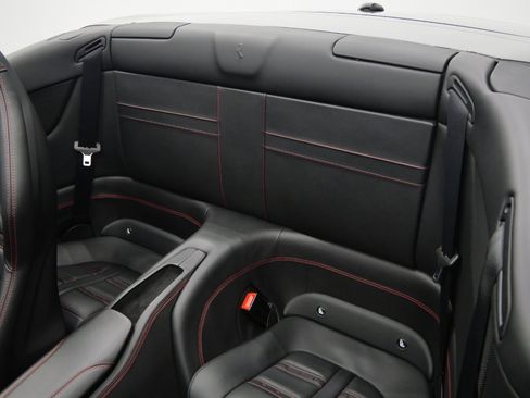 Used 2015 Ferrari California T RWD image 16