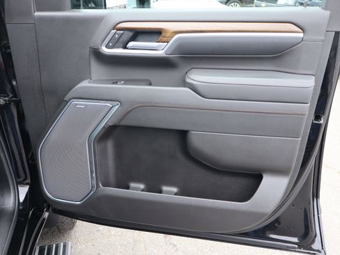 Certified 2025 Chevrolet Silverado 2500 High Country w/ High Country Premium Package image 39