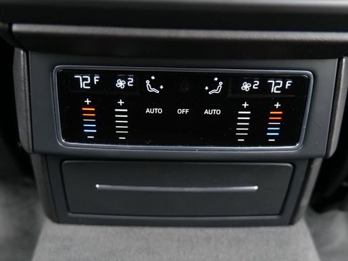 Used 2021 Lamborghini Urus image 50