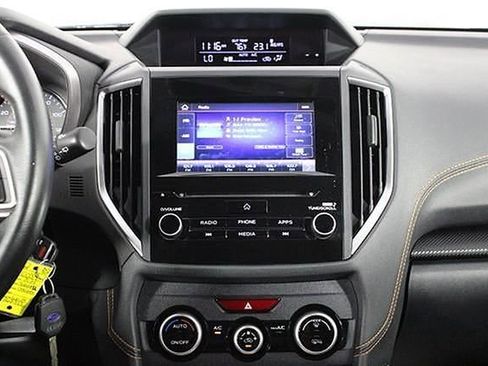 Used 2021 Subaru Crosstrek 2.0i Premium image 29