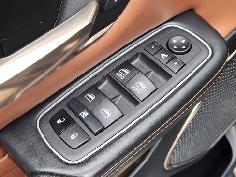 Used 2023 RAM 1500 Limited w/ Body Color Bumper Group image 35