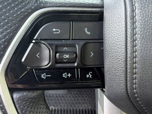 Used 2025 Toyota Tundra Platinum image 18