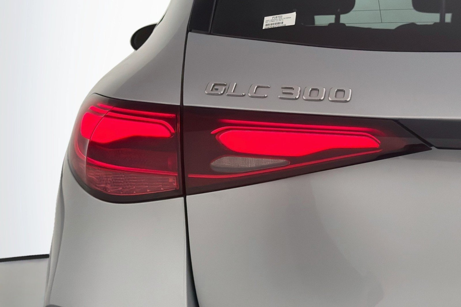 Used 2023 Mercedes-Benz GLC 300 4MATIC image 17