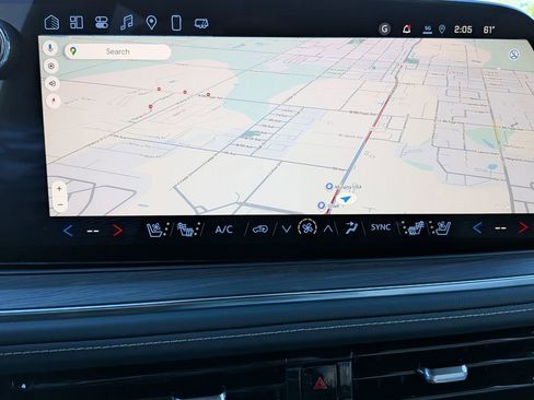 New 2025 Chevrolet Suburban Premier image 24