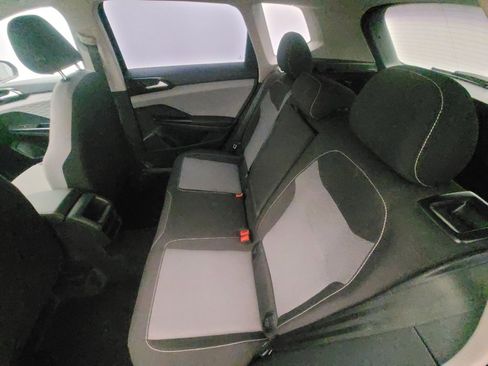 Used 2024 Volkswagen Taos S FWD image 18