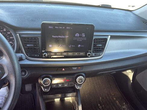 Used 2022 Kia Rio S w/ Technology Package image 17