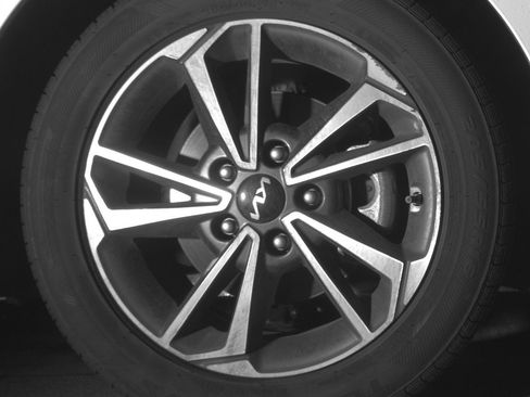 Used 2024 Kia Forte LXS image 13