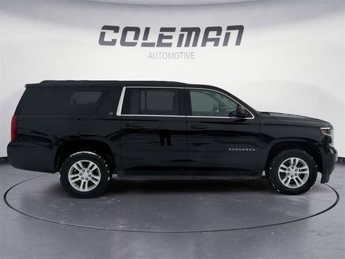 Used 2018 Chevrolet Suburban LT image 6