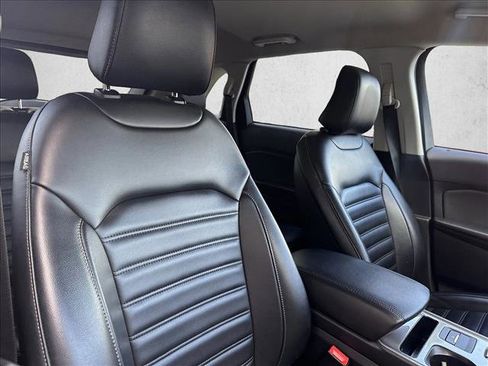 Used 2023 Ford Edge SEL image 28