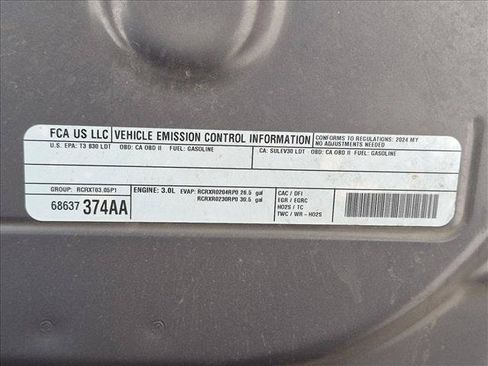 Used 2024 Jeep Wagoneer L Series II w/ Flexible Seating Group AWD/4WD image 14