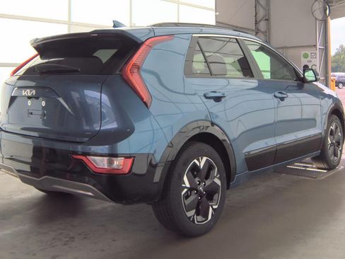 Used 2024 Kia Niro Wind w/ Wind Preserve Package FWD image 5