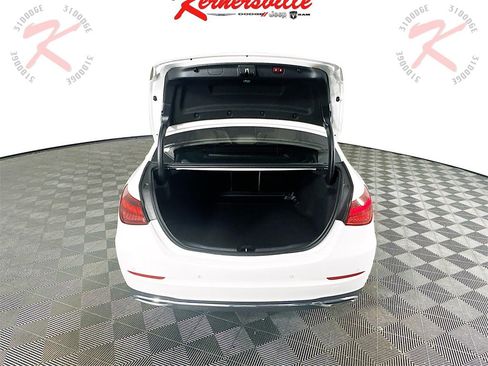 Used 2023 Mercedes-Benz C 300 4MATIC Sedan image 28