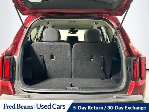 Used 2022 Kia Sorento LX image 27