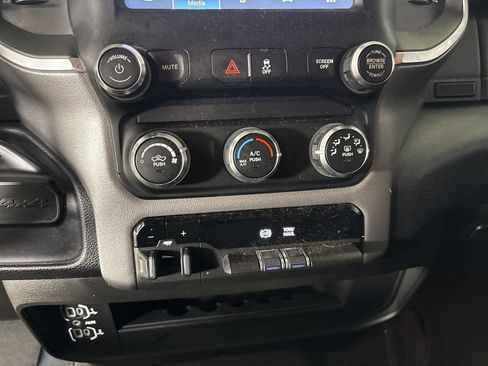 Used 2024 RAM 2500 Big Horn image 16