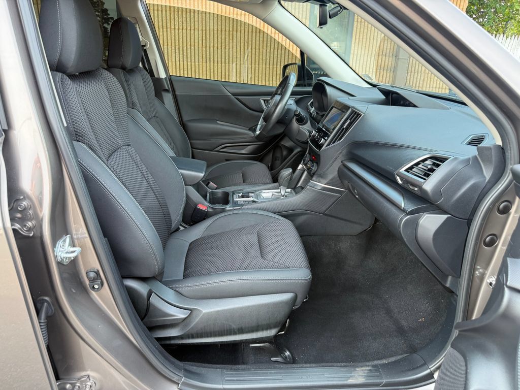Used 2024 Subaru Forester Premium AWD/4WD image 20