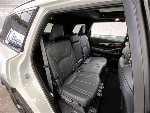 Certified 2025 INFINITI QX60 Luxe w/ Black Edition image 20