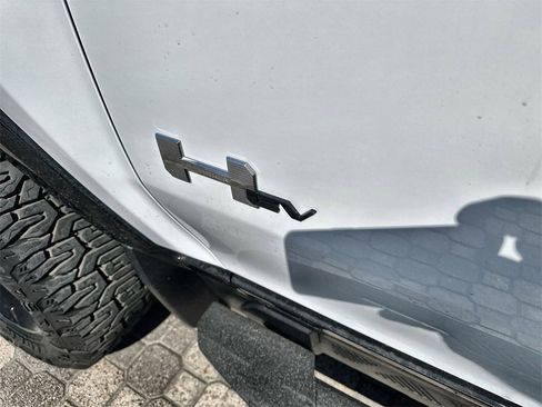 New 2026 GMC Hummer EV SUV image 14