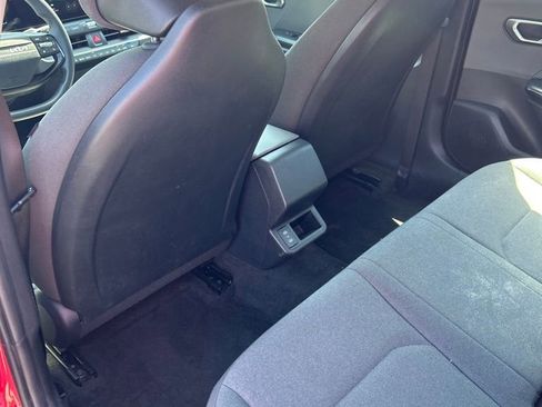Used 2025 Kia K4 LXS image 11