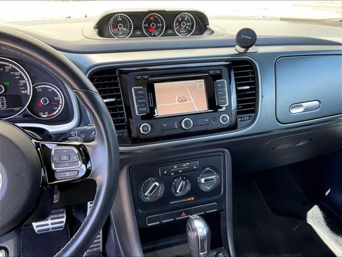Used 2014 Volkswagen Beetle R-Line FWD image 5
