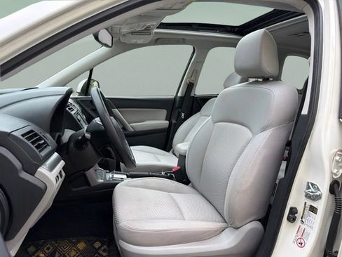 Used 2015 Subaru Forester 2.5i Premium AWD/4WD image 14