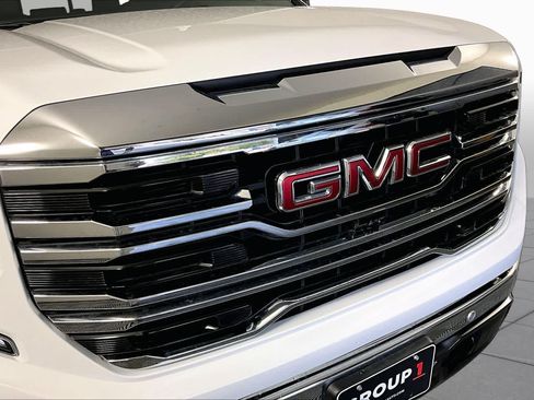 Used 2025 GMC Sierra 1500 SLT RWD image 29