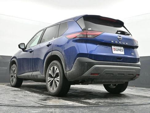Used 2023 Nissan Rogue SV image 47