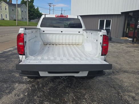 Used 2022 Chevrolet Colorado LT w/ Fleet Safety Package RWD image 10
