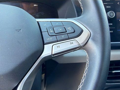 Used 2022 Volkswagen Taos SE image 35