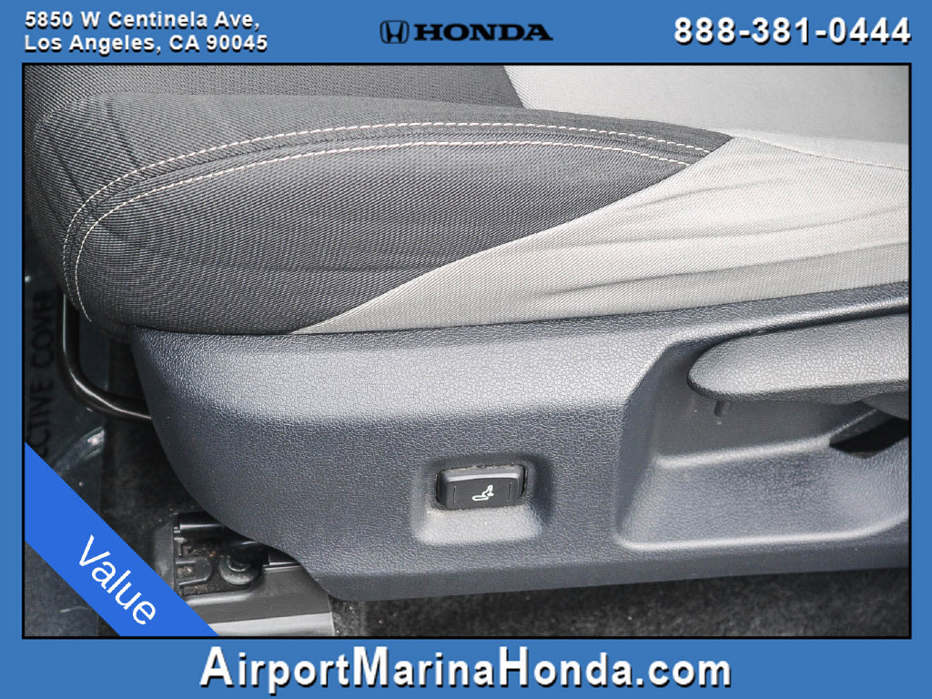 Used 2024 Toyota Tacoma TRD Off-Road AWD/4WD image 21